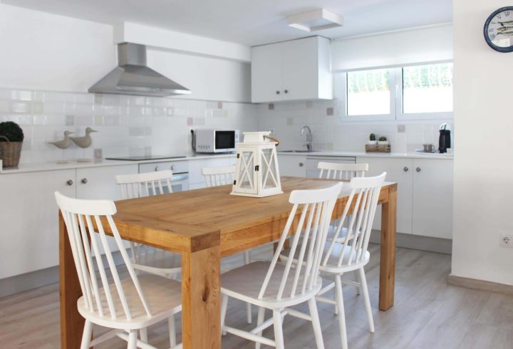 Comedor en el apartamento Norfeu